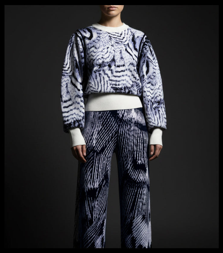 Alis White Navy Pattern Jumper